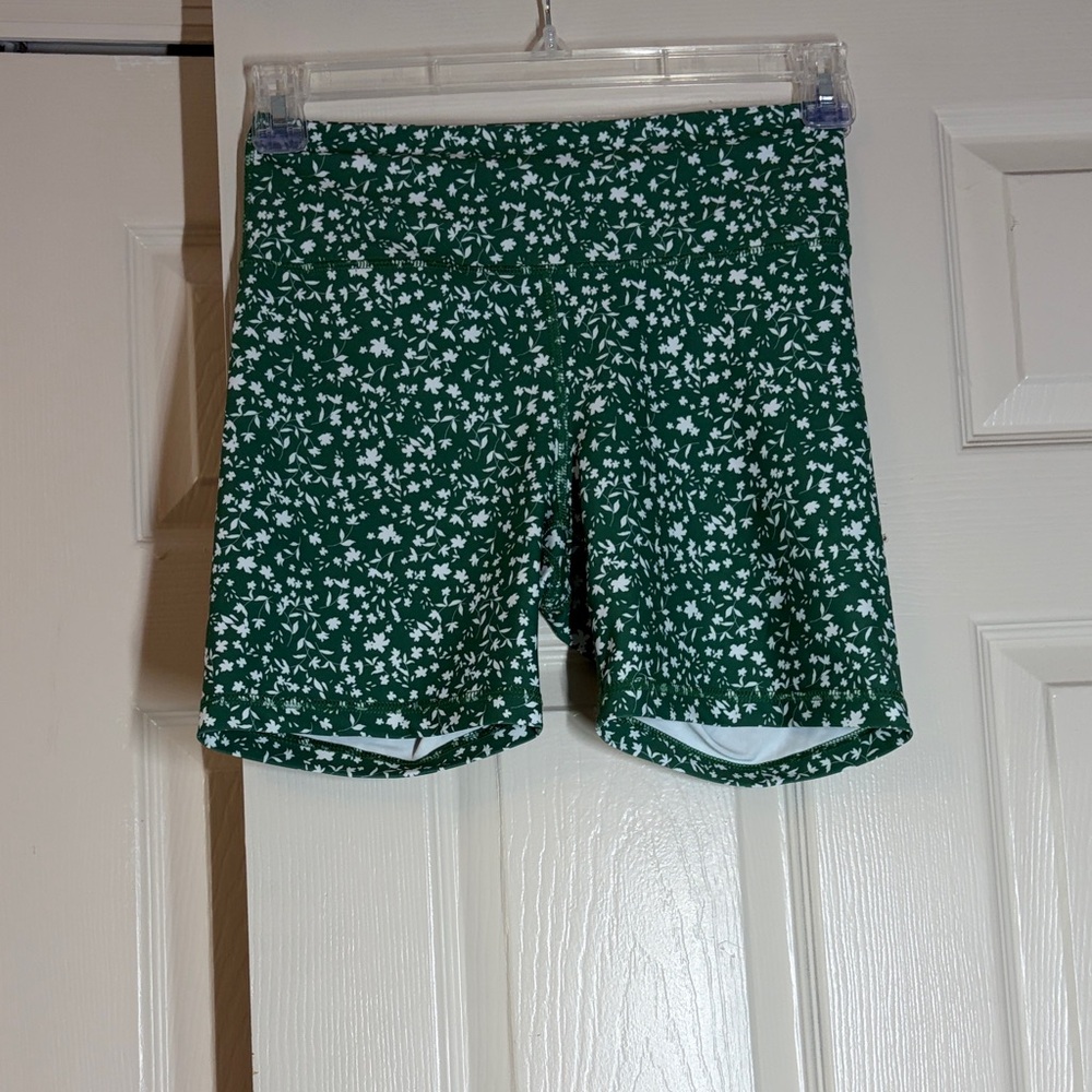 Old Navy Green Floral Bike Shorts